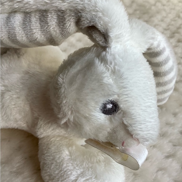 RaZbaby Plush Bunny Rabbit Pacifier Soother Holder Stuffed Animal Toy 2018 - Picture 7 of 11